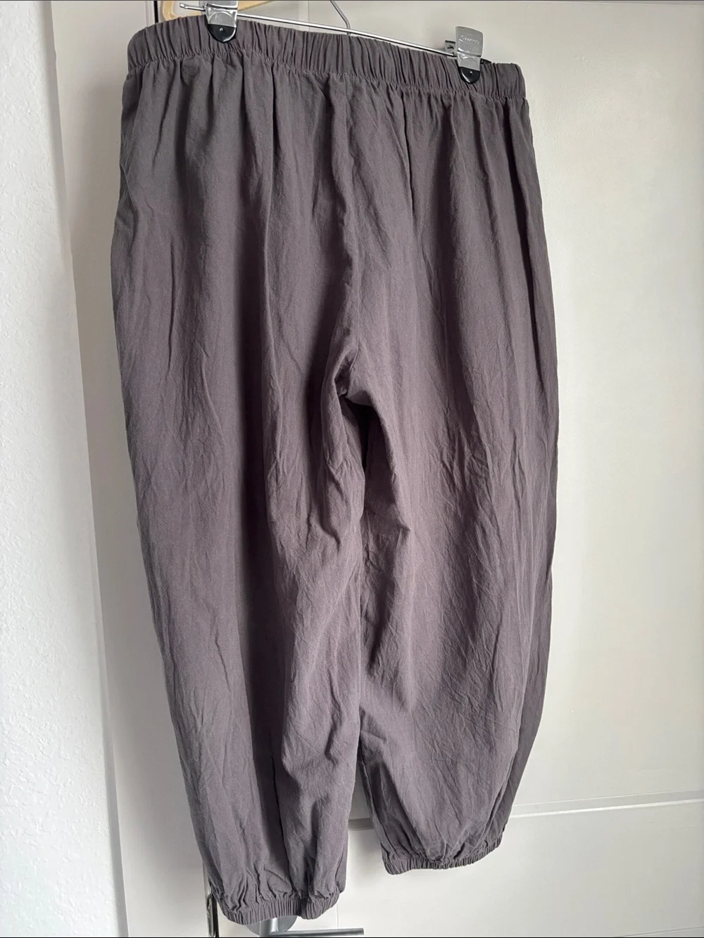 Amazon Men's Drawstring Joggers in Charcoal